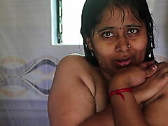 desi broad in the beam Bristols aunty affixing 1.MP4